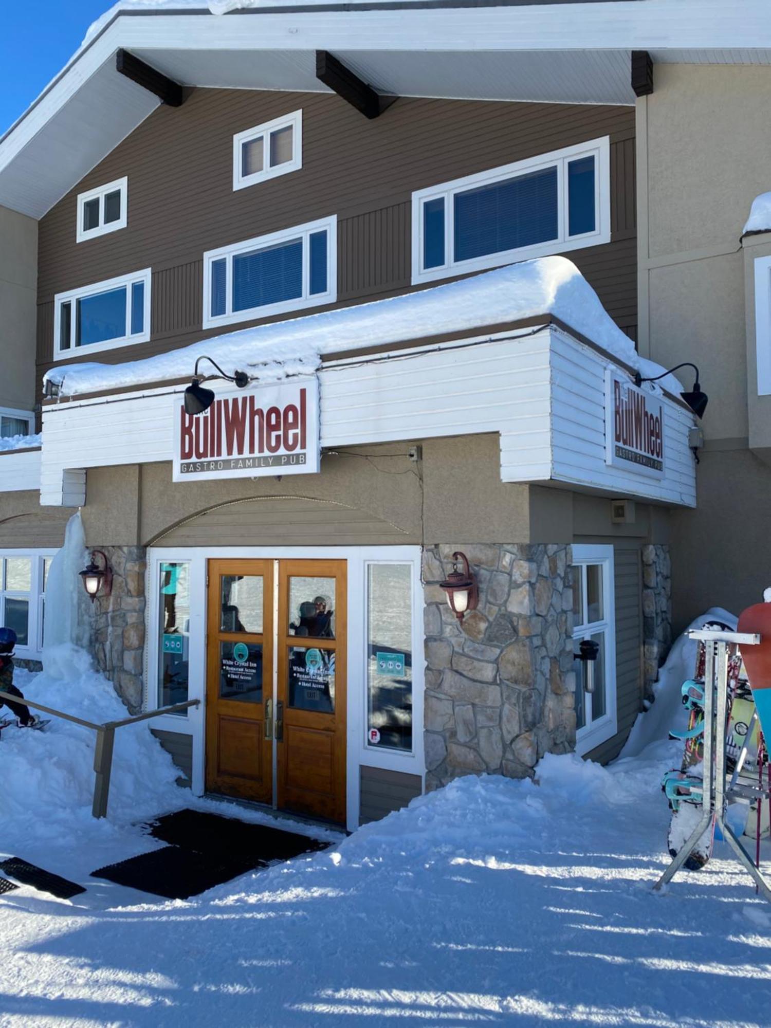3 Bedroom 3 Bath Ski In Ski Out With Private Hot Tub Big White Exteriér fotografie
