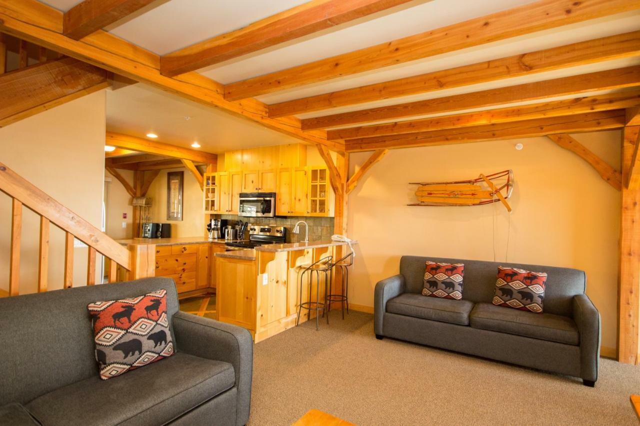 3 Bedroom 3 Bath Ski In Ski Out With Private Hot Tub Big White Exteriér fotografie