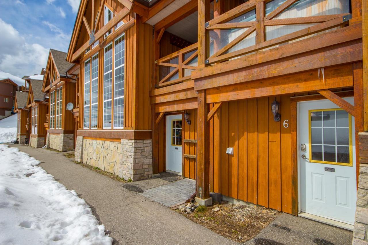 3 Bedroom 3 Bath Ski In Ski Out With Private Hot Tub Big White Exteriér fotografie